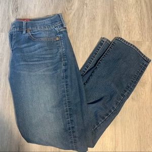 Lucky brand Sweet N Straight jeans size 6/28